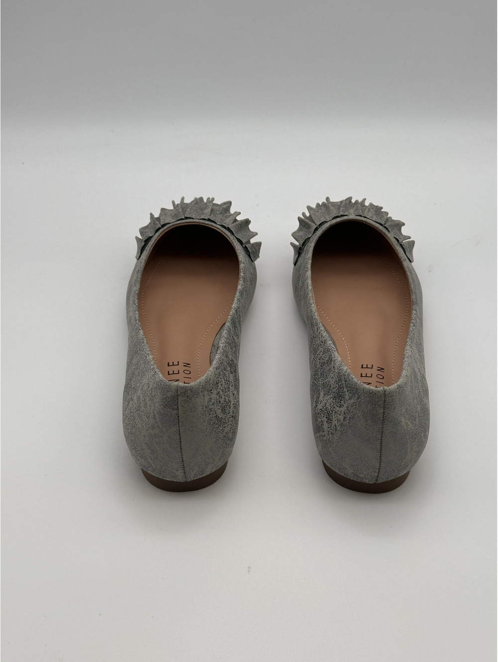 Journee Collection WD-Judy Pewter Ruffled Pointed Toe Flats - Picture 4 of 5